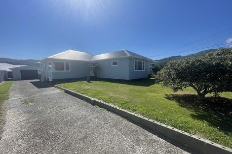 Photo of property in 15 Ruthven Road, Wainuiomata, Lower Hutt, 5014