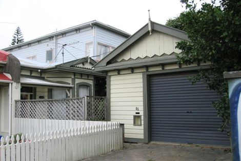 Photo of property in 65 Te Wharepouri Street, Berhampore, Wellington, 6023