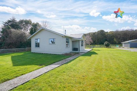 Photo of property in 6 Half Mile Road, Tuatapere, 9620