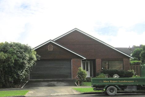 Photo of property in 8 Manu Grove, Waikanae, 5036