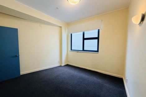 Photo of property in 17 Kent Terrace - Kent Apartments, 3e/16 Kent Terrace, Mount Victoria, Wellington, 6011