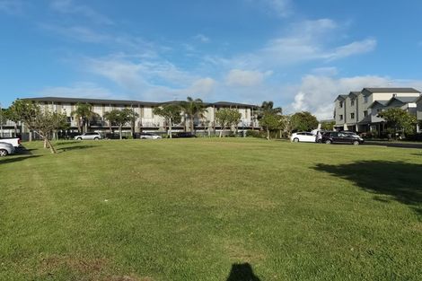 Photo of property in 15 Opito Way, East Tamaki, Auckland, 2013