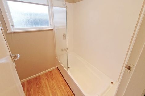 Photo of property in 5 Mcdowall Place, Queenwood, Hamilton, 3210