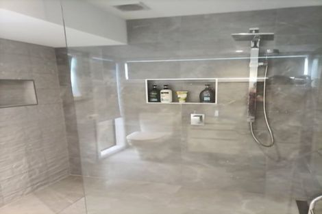 Photo of property in 5 Sutton Crescent, Papatoetoe, Auckland, 2025