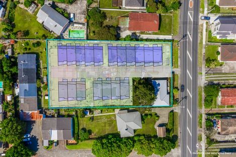 Photo of property in 107 Te Atatu Road, Te Atatu South, Auckland, 0610