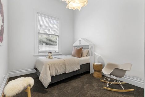 Photo of property in 11 Herne Bay Road, Herne Bay, Auckland, 1011