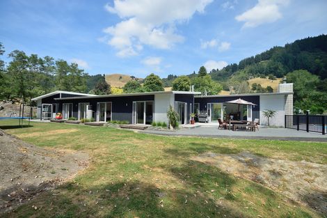 Photo of property in 597 Riverside Road, Matokitoki, Gisborne, 4071