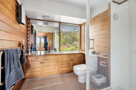 Photo of property in 134 Beach Road, Castor Bay, Auckland, 0620