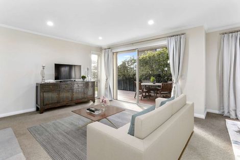 Photo of property in 38 Madison Terrace, Silverdale, 0932