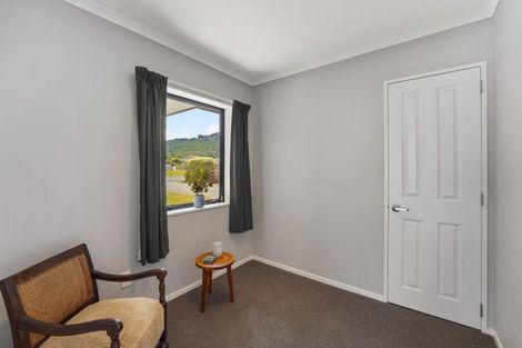 Photo of property in 19 Percy Kinsman Crescent, Riverstone Terraces, Upper Hutt, 5018