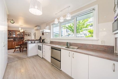 Photo of property in 5 Mcleod Street, Elderslea, Upper Hutt, 5018