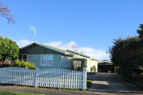 Photo of property in 14 Apollo Parade, Milson, Palmerston North, 4414