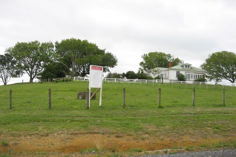 Photo of property in 31 Carlton Road, Pukekohe, 2120