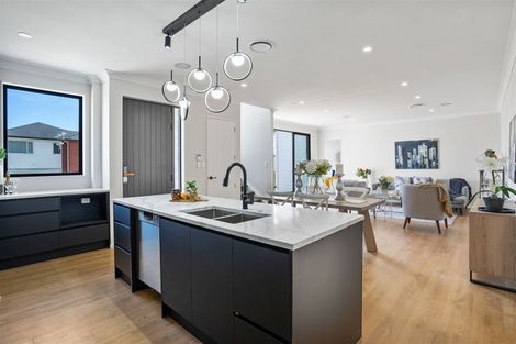 Photo of property in 42 Drumbuoy Drive, Flat Bush, Auckland, 2019