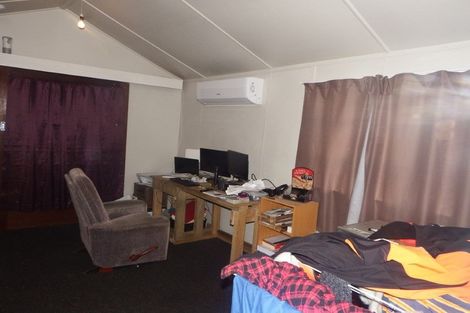 Photo of property in 5 Cuba Street, Marton, 4710