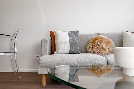 Photo of property in 1/4 Glenburn Road, Hobsonville, 0616