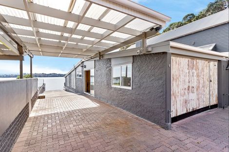 Photo of property in 6 Musick Point Road, Bucklands Beach, Auckland, 2012