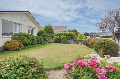 Photo of property in 14 Greenock Street, Redwood, Christchurch, 8051