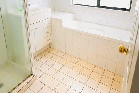 Photo of property in 8 Anton Place, Takanini, 2112