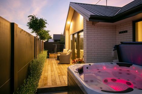 Photo of property in 14 Ruge Court, Cambridge, 3434