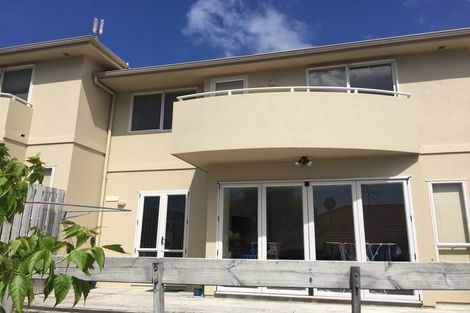 Photo of property in 7 Gillett Place, Botany Downs, Auckland, 2014