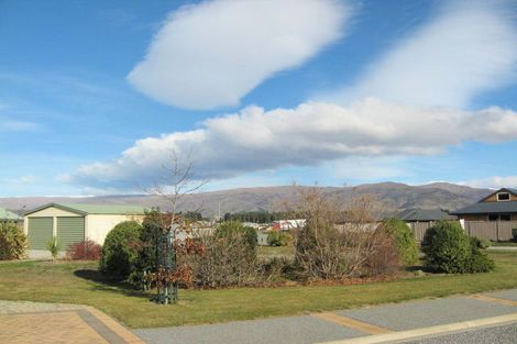 Photo of property in 28 Matthews Crescent, Cromwell, 9310