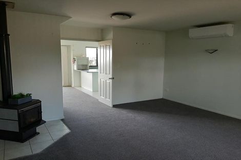 Photo of property in 12 Oxford Avenue, Te Kamo, Whangarei, 0112