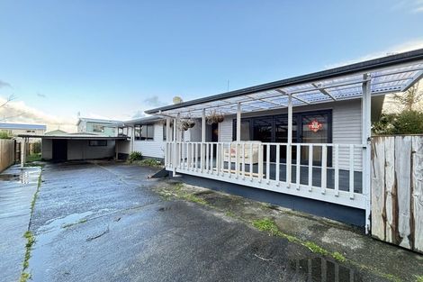 Photo of property in 4 Tabitha Crescent, Henderson, Auckland, 0612