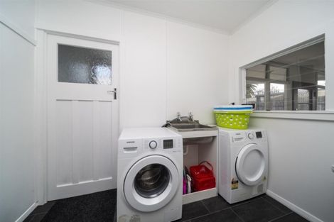 Photo of property in 59 Camberwell Road, Hawera, 4610