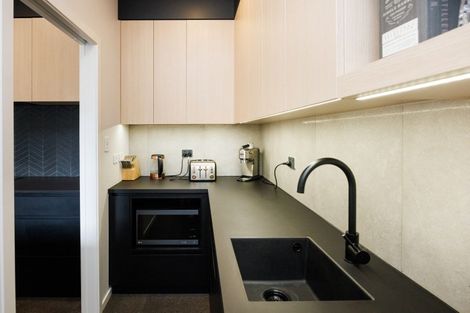 Photo of property in 35 Freedom Drive, Kelvin Grove, Palmerston North, 4414