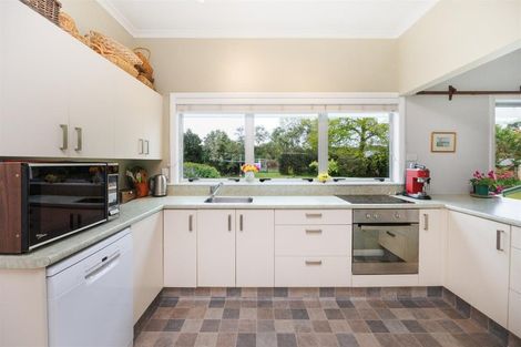 Photo of property in 68 Skerman Street, Marton, 4710