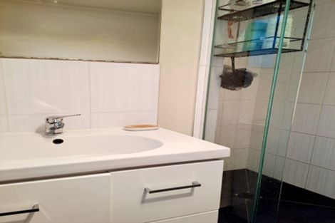 Photo of property in 48 Salamanca Road, Sunnynook, Auckland, 0620