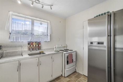 Photo of property in 321a Wellington Road, Wainuiomata, Lower Hutt, 5014