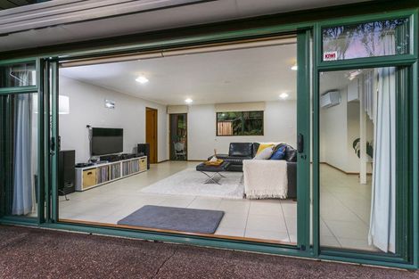 Photo of property in 22 Cochran Road, Oratia, Auckland, 0604
