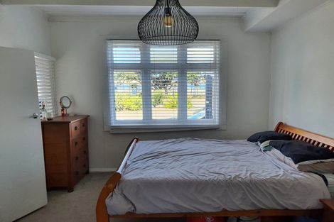Photo of property in 337 Marine Parade, Napier South, Napier, 4110
