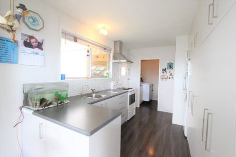 Photo of property in 17 Kiwi Street, Pahiatua, 4910