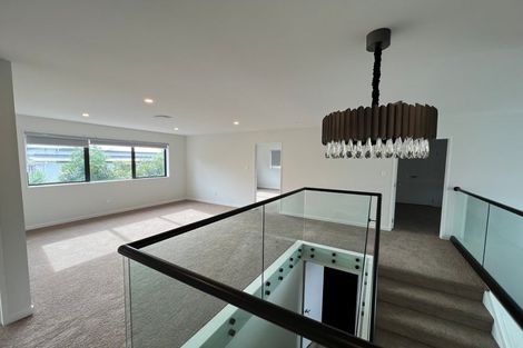 Photo of property in 9 Ti Kouka Place, Te Atatu Peninsula, Auckland, 0610
