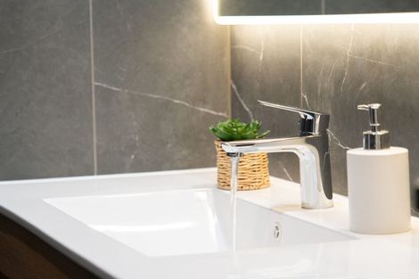 Photo of property in 8a Butterworth Drive, Glendene, Auckland, 0602