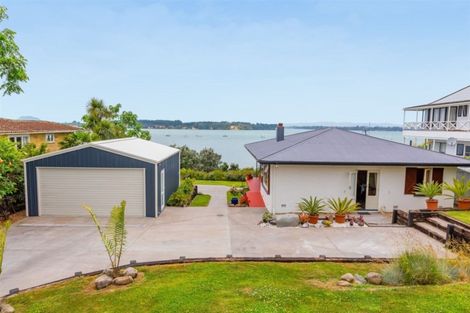 Photo of property in 81 Omokoroa Road, Omokoroa, 3114