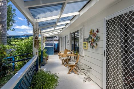 Photo of property in 19 Douglas Street, Levin, 5510