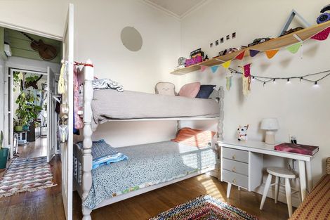 Photo of property in 10 Venice Street, Martinborough, 5711