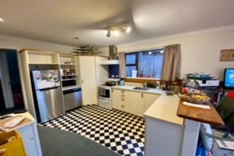 Photo of property in 280 Queens Drive, Lyall Bay, Wellington, 6022