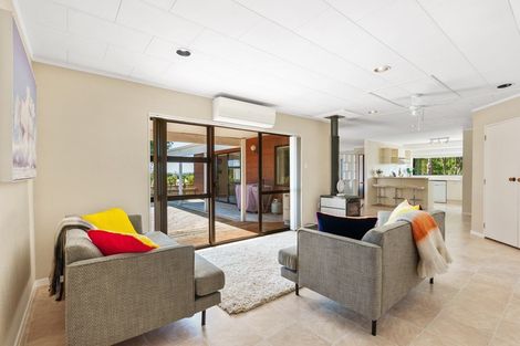 Photo of property in 7 Hyland Place, Waiuku, 2681