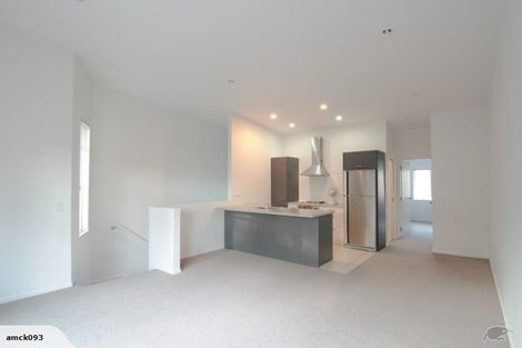 Photo of property in 1/206 Manuka Road, Bayview, Auckland, 0629