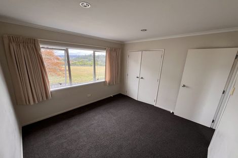 Photo of property in 9 Canyon Drive, Oteha, Auckland, 0632