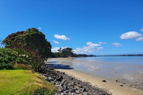 Photo of property in 9 Beach Road, Glenbrook, Waiuku, 2681