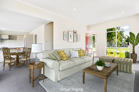 Photo of property in 13 Marengo Parkway, Takanini, 2112