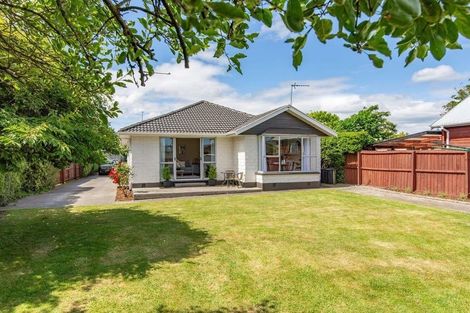 Photo of property in 2/149 Wairakei Road, Bryndwr, Christchurch, 8053