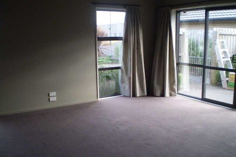 Photo of property in 37 Rolleston Drive, Rolleston, 7614