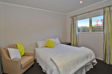 Photo of property in 12 Laly Haddon Place, Matakana, Warkworth, 0985